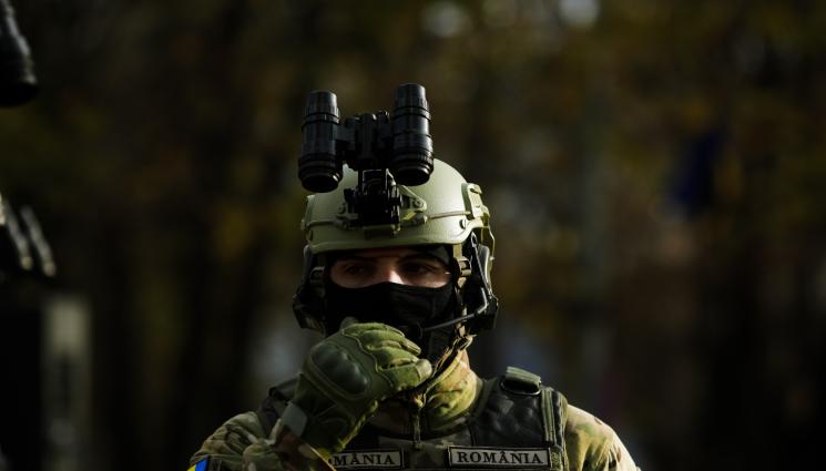 НАТО - НАТО вдигна на крак силите за бързо реагиране заради Русия