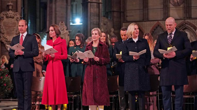  Романтичният коледен миг на Кейт Мидълтън и принц Уилям (и още фотоси от службата в Уестминстърското абатство) 