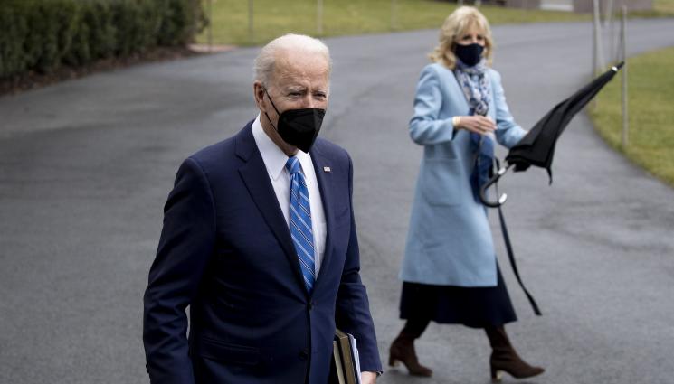 Джо Байдън - Байдън подписа закона за разходите в отбраната на САЩ в размер от 770 милиарда долара