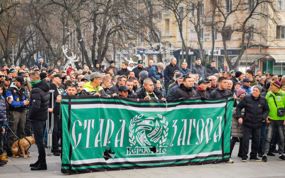 Годината е към своя край, а все още е неясно