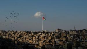Трима полицаи загинаха днес в размирен район в Южна Йордания