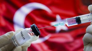 Турция започва да прилага от днес турската ваксина срещу COVID 19