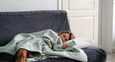 куче с болен стопанин