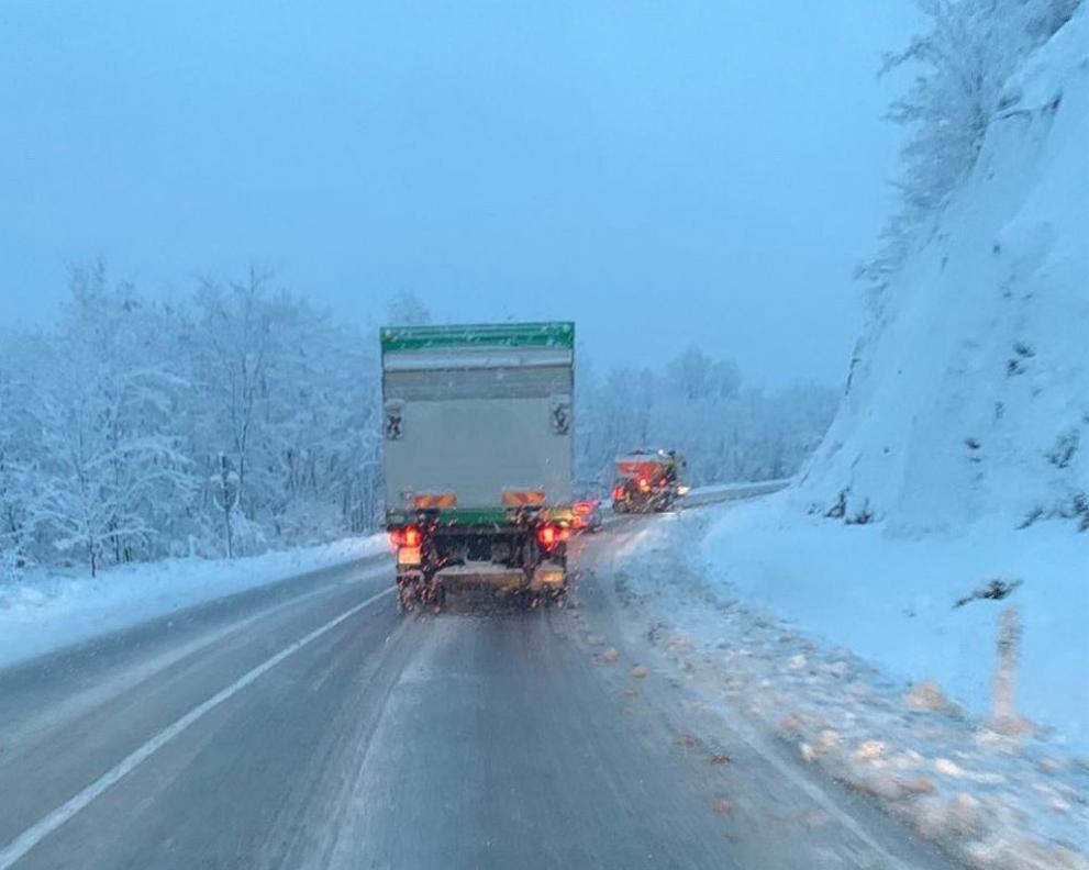  зима сняг пътища 