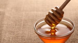 Медът се използва от хиляди години а полезните му свойства