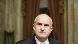 Министър председателят Кирил Петков е попаднал в капана на българските националисти