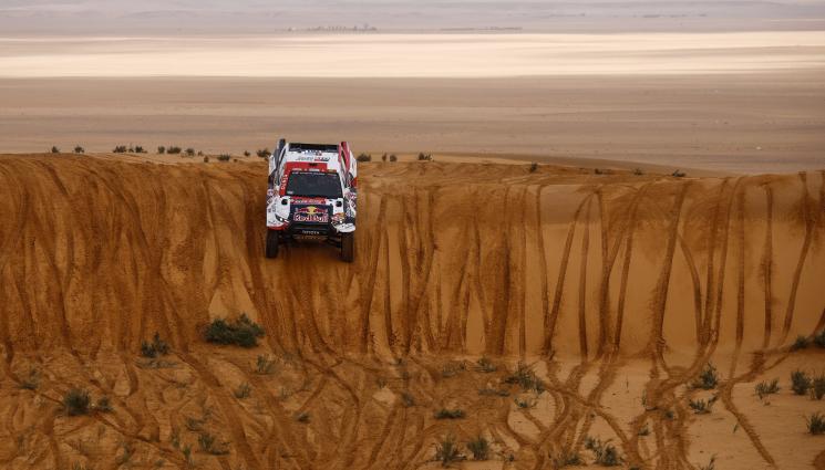Рали Дакар - Карлос Сайнц спечели първия етап на Рали Дакар и записа 42-рата си победа