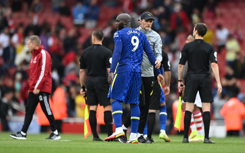 Нападателят на Челси Ромелу Лукаку и мениджърът на "сините" Томас