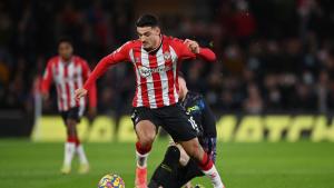 Елитният английски футболен отбор Саутхемптън потвърди че има нов собственик На