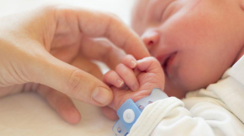 Разширяват скрининга за бебета: включват над 30 заболявания