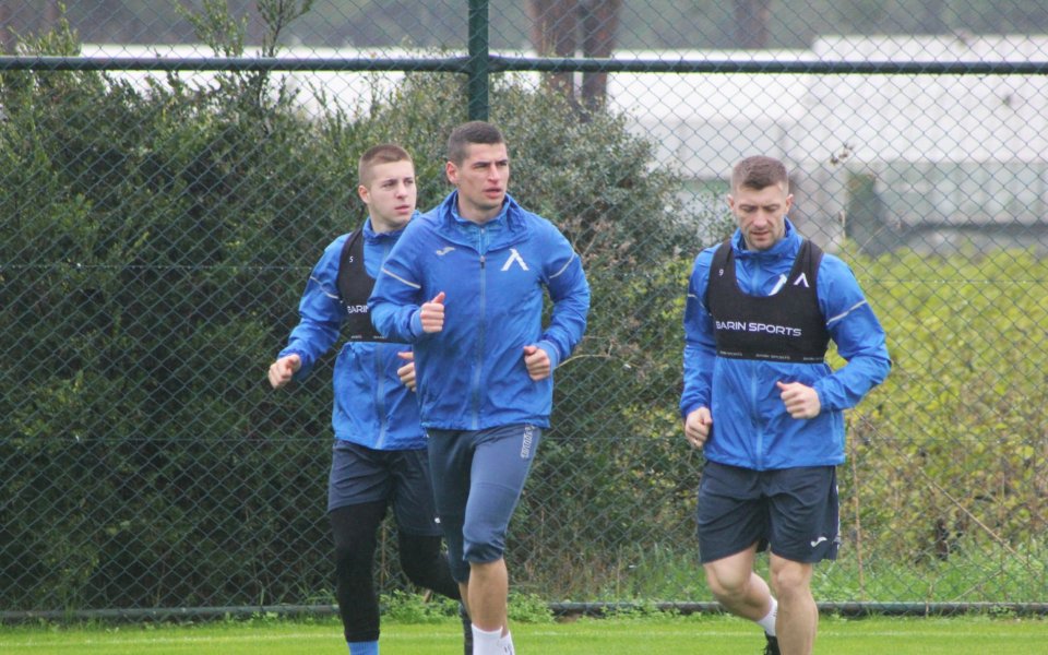 Левски може да се раздели с още един защитник. Става