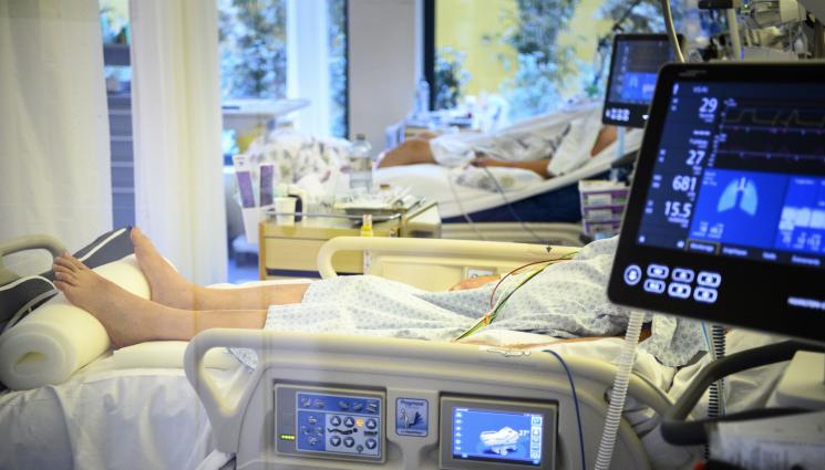 Биоритъм - 900 заразени с COVID в болница за ден