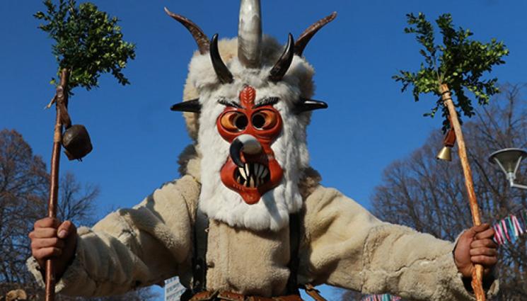 Уикенд - ПРЕЗ ЯНУАРИ: Фестивалът „Сурва“ гостува в София