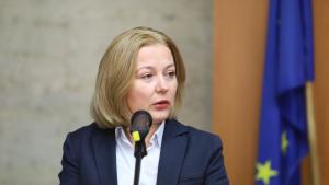 Министърът на правосъдието Надежда Йорданова разговаря в Европейската комисия в