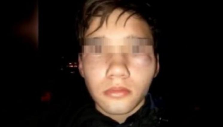 момче - След шамарите и униженията в