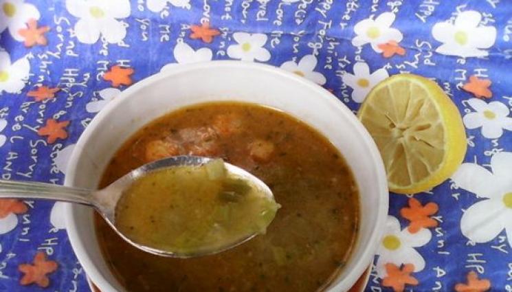 кулинар - Зима в чинията: Уникални рецепти за вкусни чорби