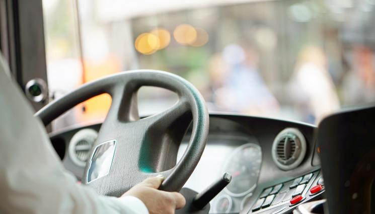 автобус - ДИВ ЕКШЪН: Психично болна отвлече пълен рейс!