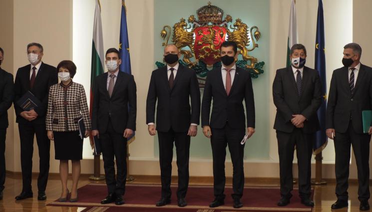 КСНС - КСНС: 4 г. Скопие отсвирва Договора за добросъседство, подкрепяме Тирана за ЕС