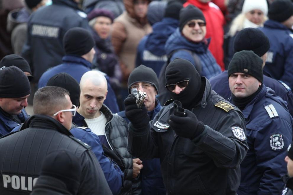 арест на протеста