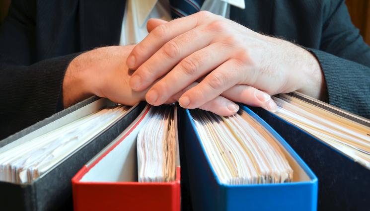 чиновници - ГОДИШЕН ДОКЛАД: Чиновниците в пенсия – над 4000!