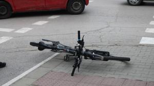 Велосипедист пострада при катастрофа в центъра на Велико Търново, съобщиха