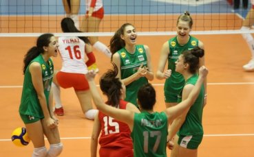 Девойките на България U17 победиха Турция на Балканиадата по волейбол