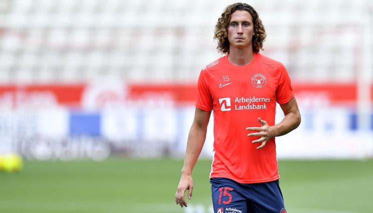 Краев - Бождар Краев ще гледа отстрани, тимът му предпочете бразилски