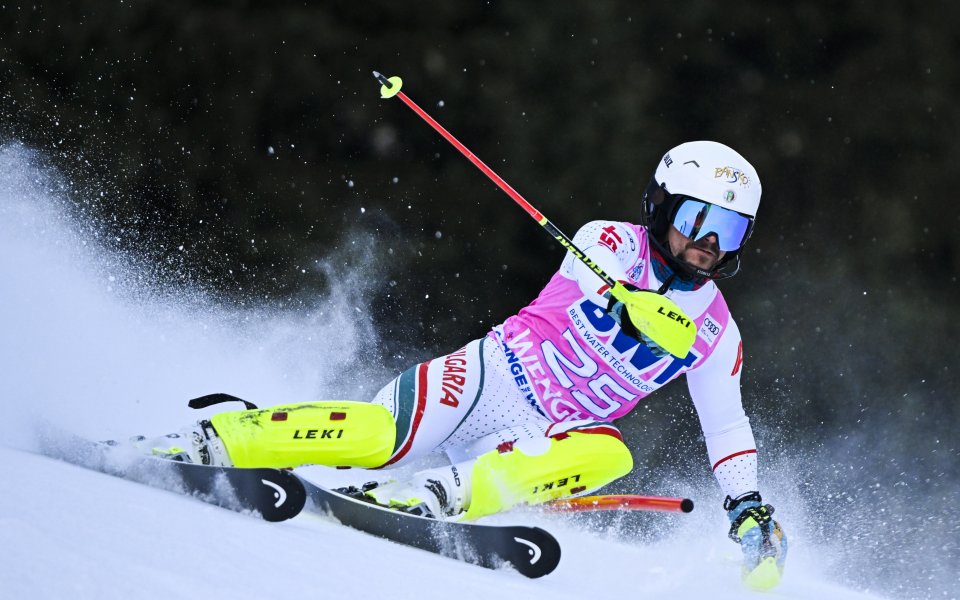 Най-добрият български алпиец Алберт Попов завърши 12-и в първия си