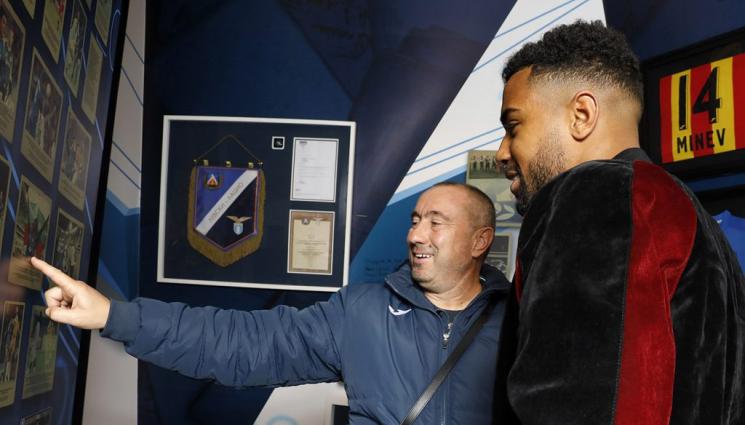 ЛЕВСКИ - Шамар за Станимир Стоилов от далечен Камерун