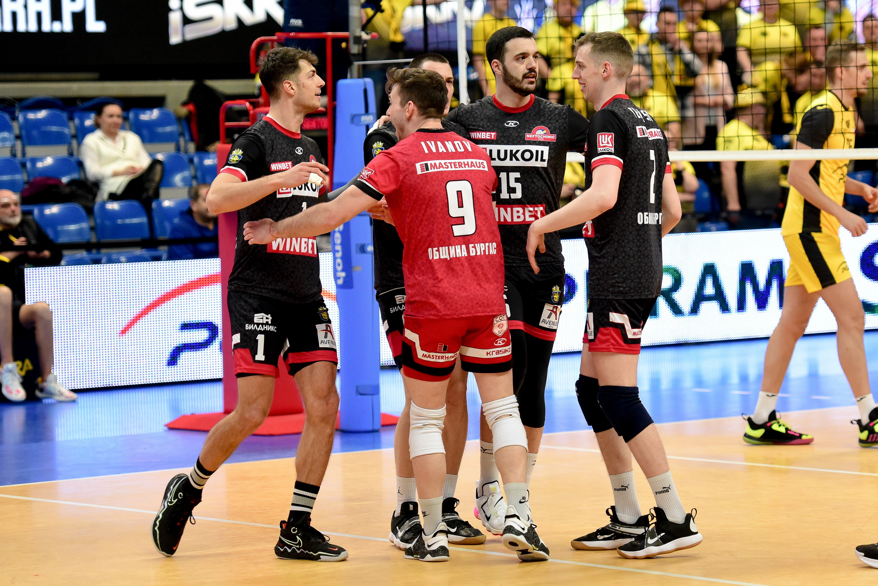 Нефтохимик