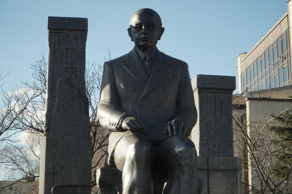 На 19 януари се навършват 143 години от рождението на