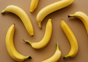 Десетки ползи за тялото само с един банан дневно