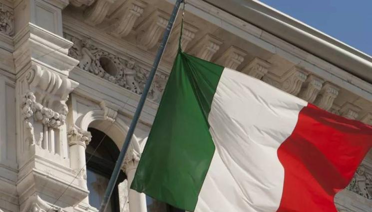 Италия - Пуснаха порно в Сената на Италия (СНИМКА)