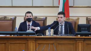 Председателят на парламента Никола Минчев се завърна на работа и