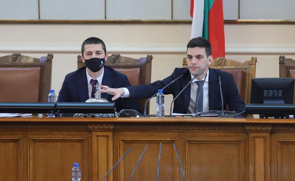 Председателят на парламента Никола Минчев се завърна на работа и