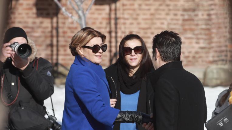  Какво облякоха Деси Радева и Илияна Йотова за встъпването в новия президентски мандат 