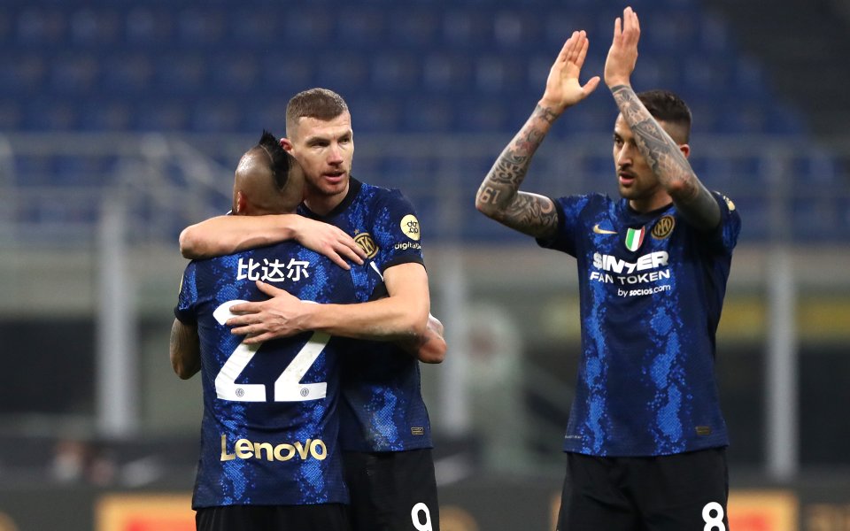 Интер постигна обрат и записа труден успех с 2:1 над