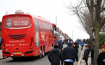 Отборите на Кристъл Палас и Ливърпул си дават спор в