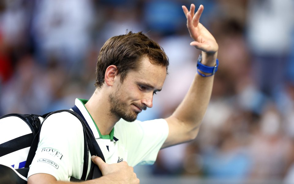 Даниил Медведев достигна четвъртфиналите на първия за годината турнир от