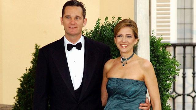 Изневяра слага край на четвъртвековния брак на испанската инфанта Кристина