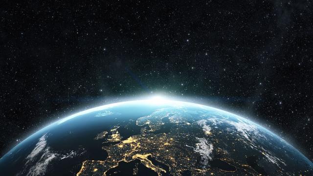 Проучване: Соларни ферми в Космоса ще произвеждат електроенергия