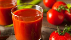 Здравословните ползи от доматения сок