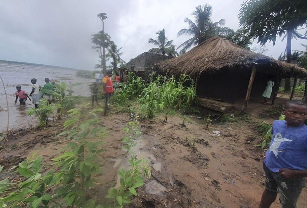 Тропическата буря Ана е отнела живота на най-малко 34 души