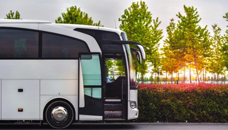 автобус - Проверяват известна транспортна фирма за нередности. Множество сигнали провокирали ревизията на транспортното министерство