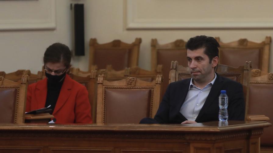 Премиерът Петков пред НС: България няма господар