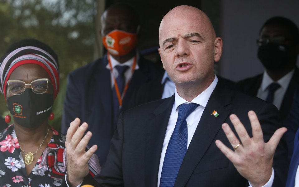 Мишел Платини подаде жалба срещу президента на ФИФА Джани Инфантино,