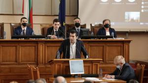 Депутатите излязоха с обща декларация и позиция за кризата в