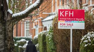Средната цена на жилищата във Великобритания е нараснала за седми