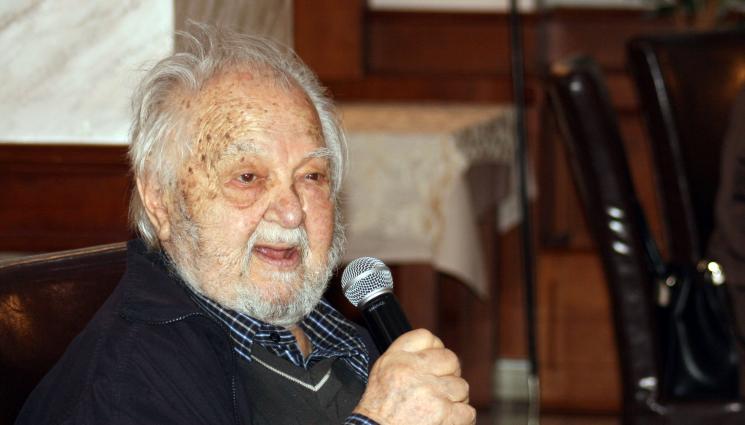 Валентин Караманчев - За 90-ия му юбилей: Валентин Караманчев удостоен със званието