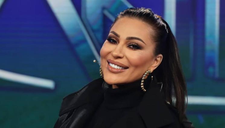 Цеца - Цеца показа знойно тяло на Малдивите, отмаря с дъщеря й (СНИМКИ)